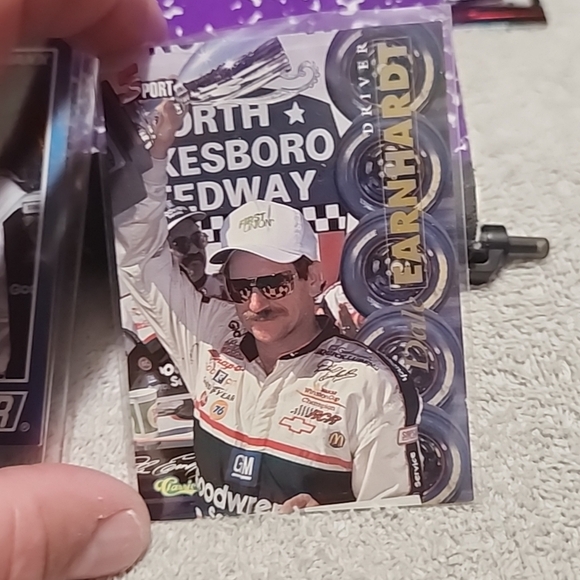 Dale Earnhardt Trading Cards - Picture 4 of 5